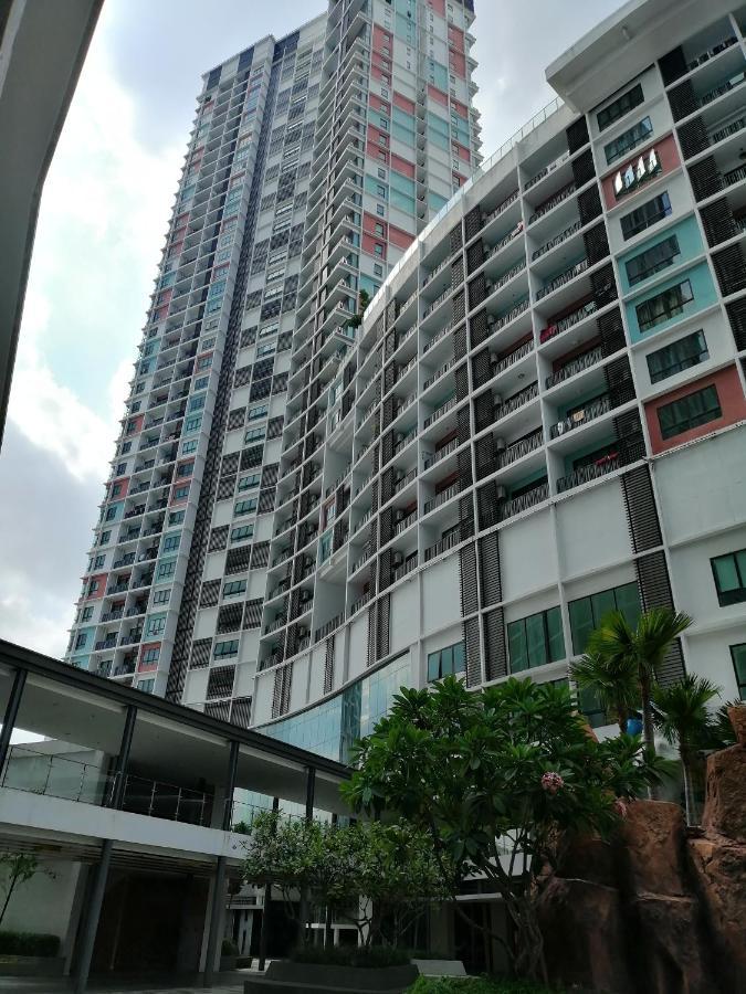 I City Duplex Suite With Wifi Shah Alam Exterior photo